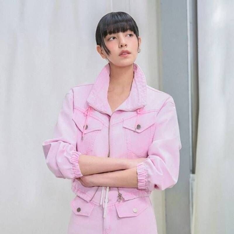 에고이스트 에고이스트 라벨 포인트 하이넥 루즈핏 데님점퍼 ES2DZ860 A5B8C3D1 J4K9L2M5
