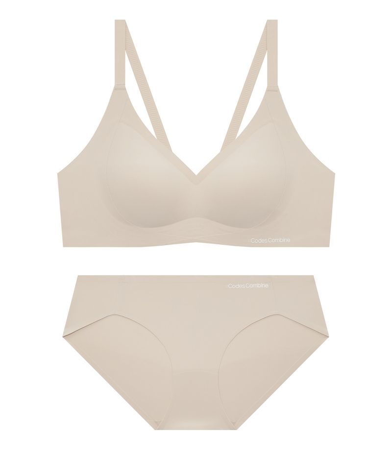 CODES COMBINE INNERWEAR 파워볼륨 심리스 노와이어 브라팬티 세트_스킨