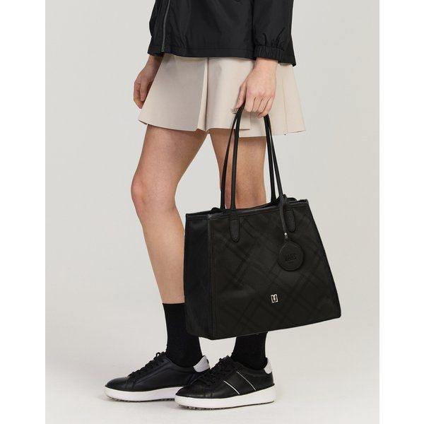 닥스골프 [26SS [ONLINE EXCLUSIVE 블랙 빅체크 숄더백 DNGF6E906BK 512462