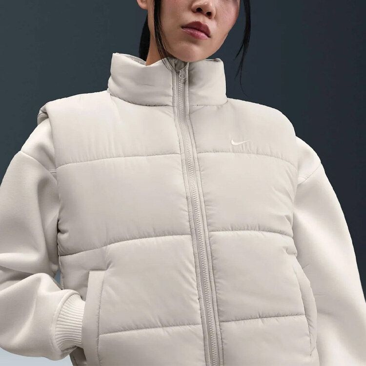나이키 [패션플러스][나이키]나이키 여성 스포츠웨어 클래식 패딩 써마 핏 루즈 베스트 FZ5923-072