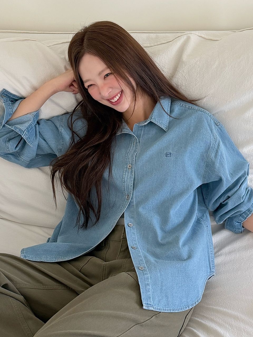Minimal Logo Denim Shirt - 2color