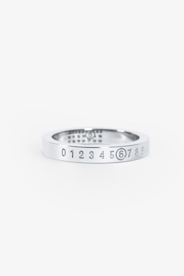 MM6 마르지엘라 26SS MM6 넘버링 로고 미디엄 3MM 반지 SM6UQ0059 P6469 951