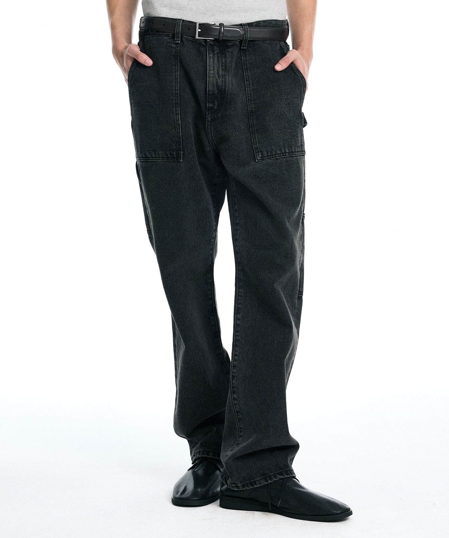 카펜터 베이직 스톤워시 스트레이트 데님 팬츠 (BLACK)