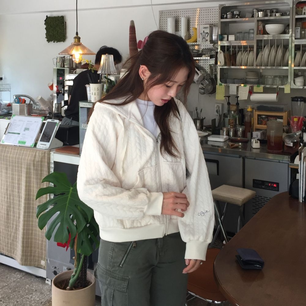 베네통 베네통 인플루언서 PICK 케이블 후드 집업 점퍼 BAJPE1661IV