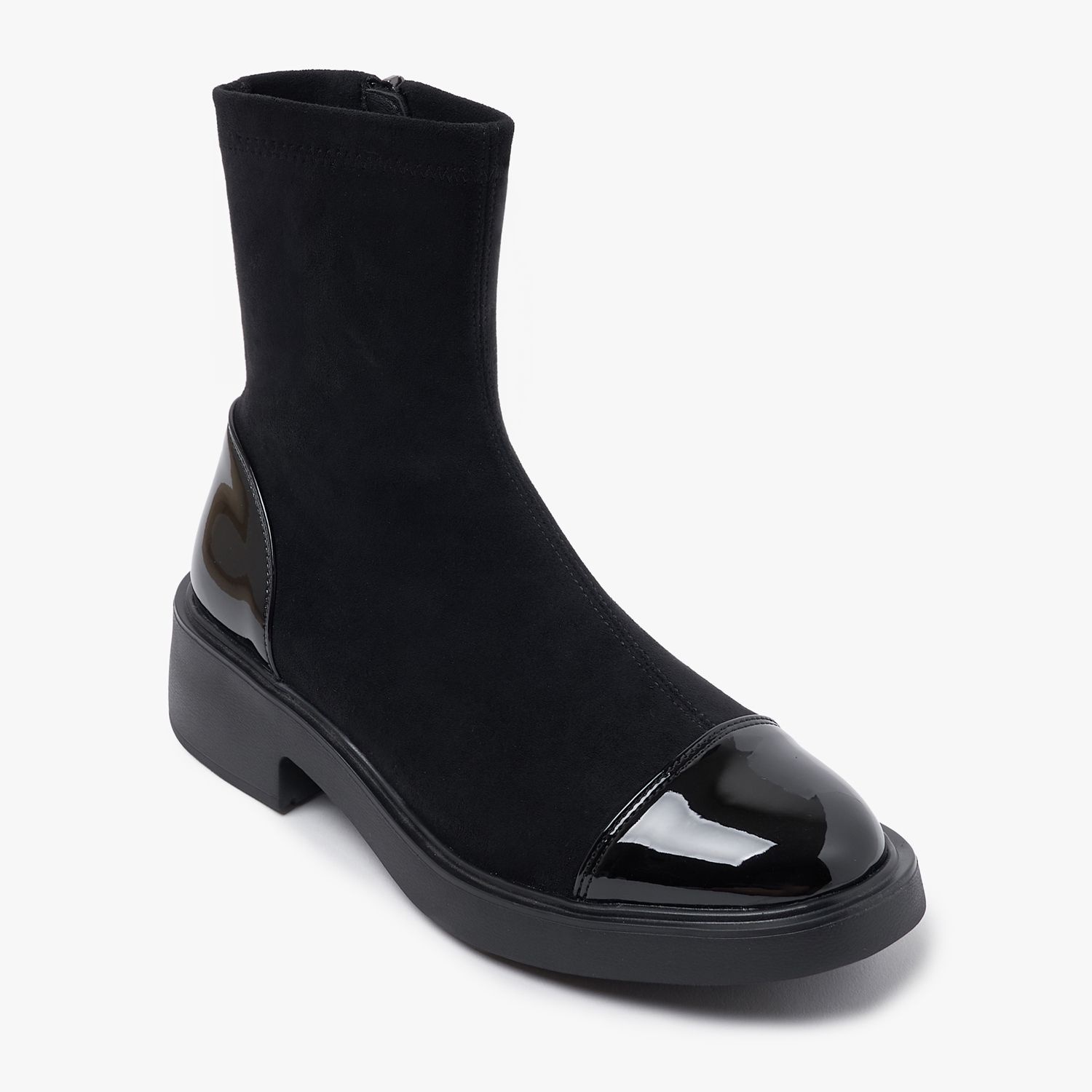 [정상가 318,000원] 세라 에디션 스웨이드 크링크 앵클부츠 3CM O52A002