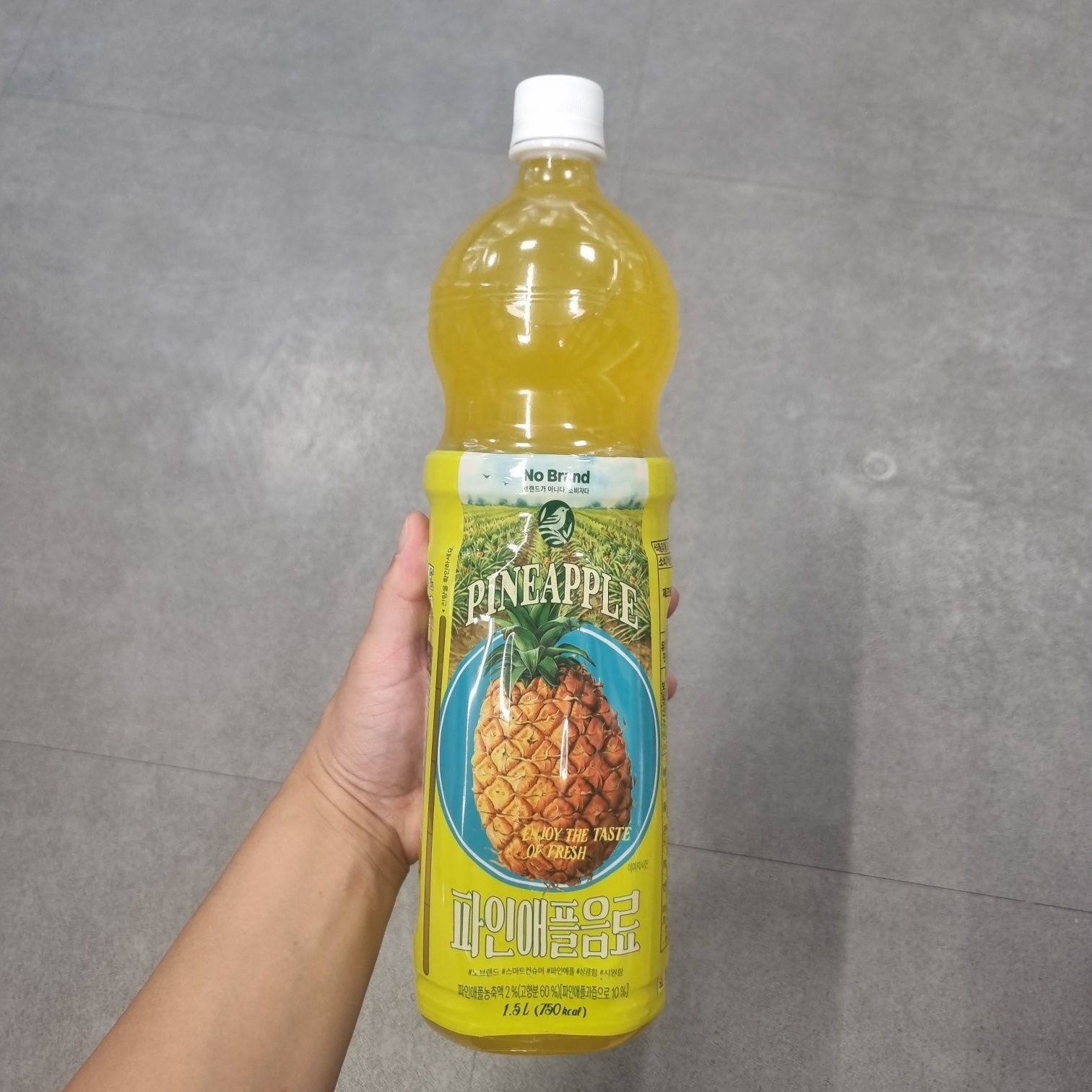노브랜드 파인애플음료 1.5L