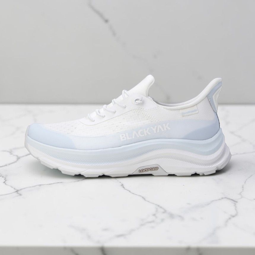 블랙야크 여성 트레킹화 제로 핸즈  ABYSHXV947BL BLUE
