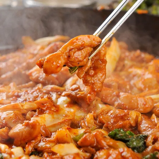 [APP전용] 매콤한 춘천 양념 닭갈비 600g x 3팩 순살 간편조리 캠핑 밀키트