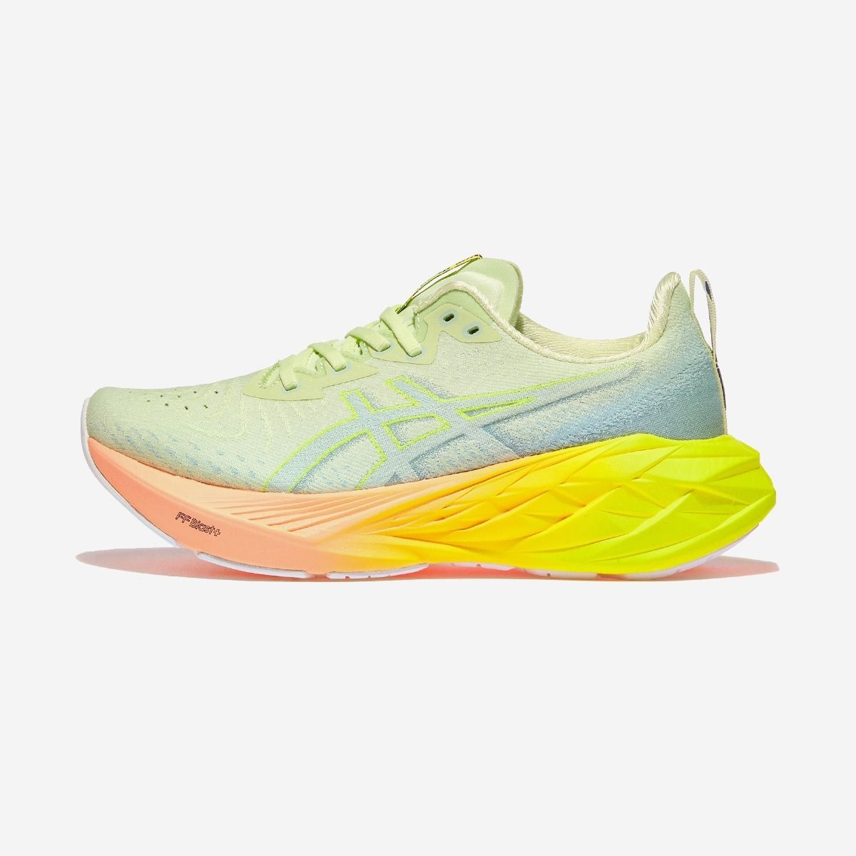 ASICS 아식스 1011B955 러닝화 경량러닝화 노바블라스트 4 파리 스탠다드 1020108290