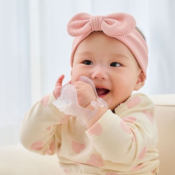 [국민템] 퍼기 큐피드 무색소 아기 손목 신생아 치발기 1P 보관케이스 포함