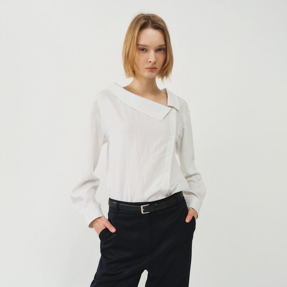[룩캐스트]오픈 넥 스트라이프 블라우스_화이트 / OPEN NECK STRIPE BLOUSE_WHITE