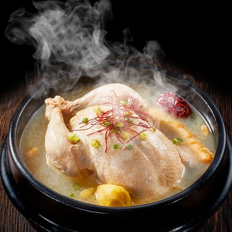 [혜택가 8,090원] 국내산 영계 웅추닭으로 만든 보양식 프리미엄 냉장 삼계탕 1kg