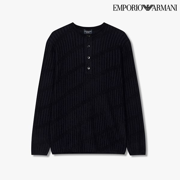 엠포리오 아르마니 남성 헨리넥 롱 슬리브 니트 풀오버(A515328053)(정상가950000)