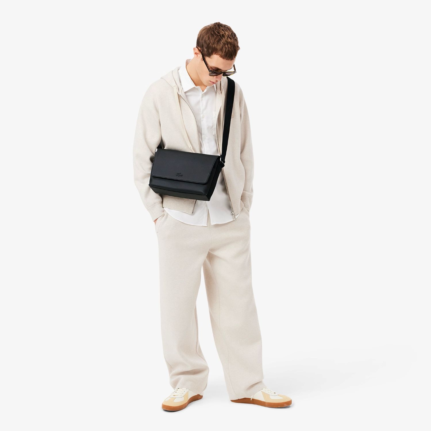 26 F/W 라코스테 멘즈클래식 메신저백 BB NH4645H56N 000