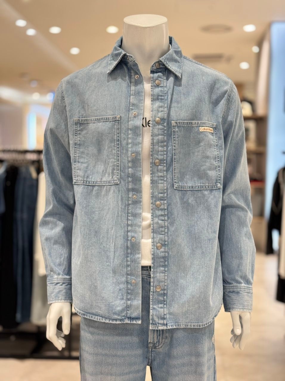 Calvin Klein Jeans 캘빈클라인 CK 25S특 남녀공용 릴렉스핏 라이트블루 셔켓 4랩 Rab 700 UL6 784779