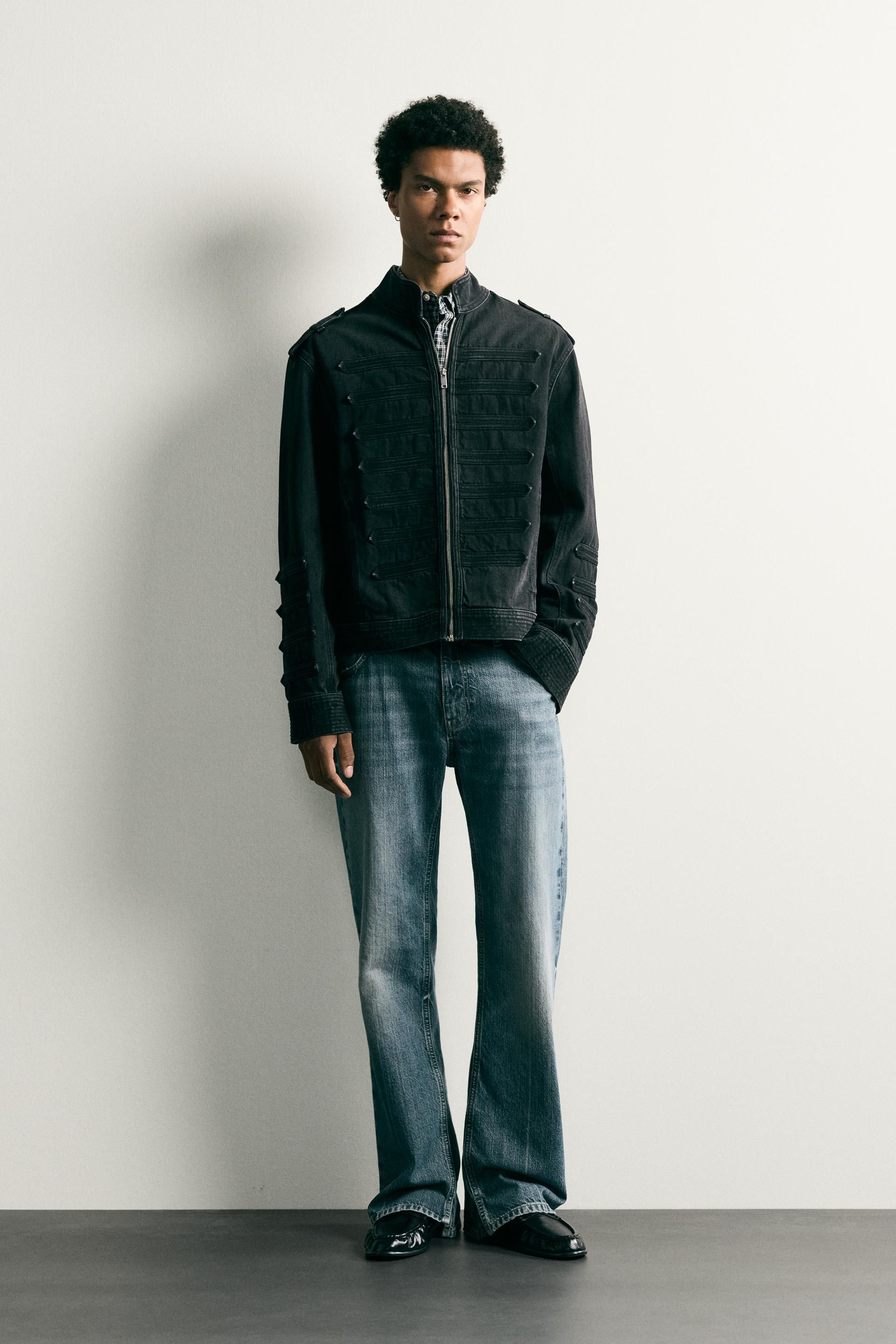 ZARA 숄더 루프 크롭 핏 재킷 - 먹색 6987/337/822