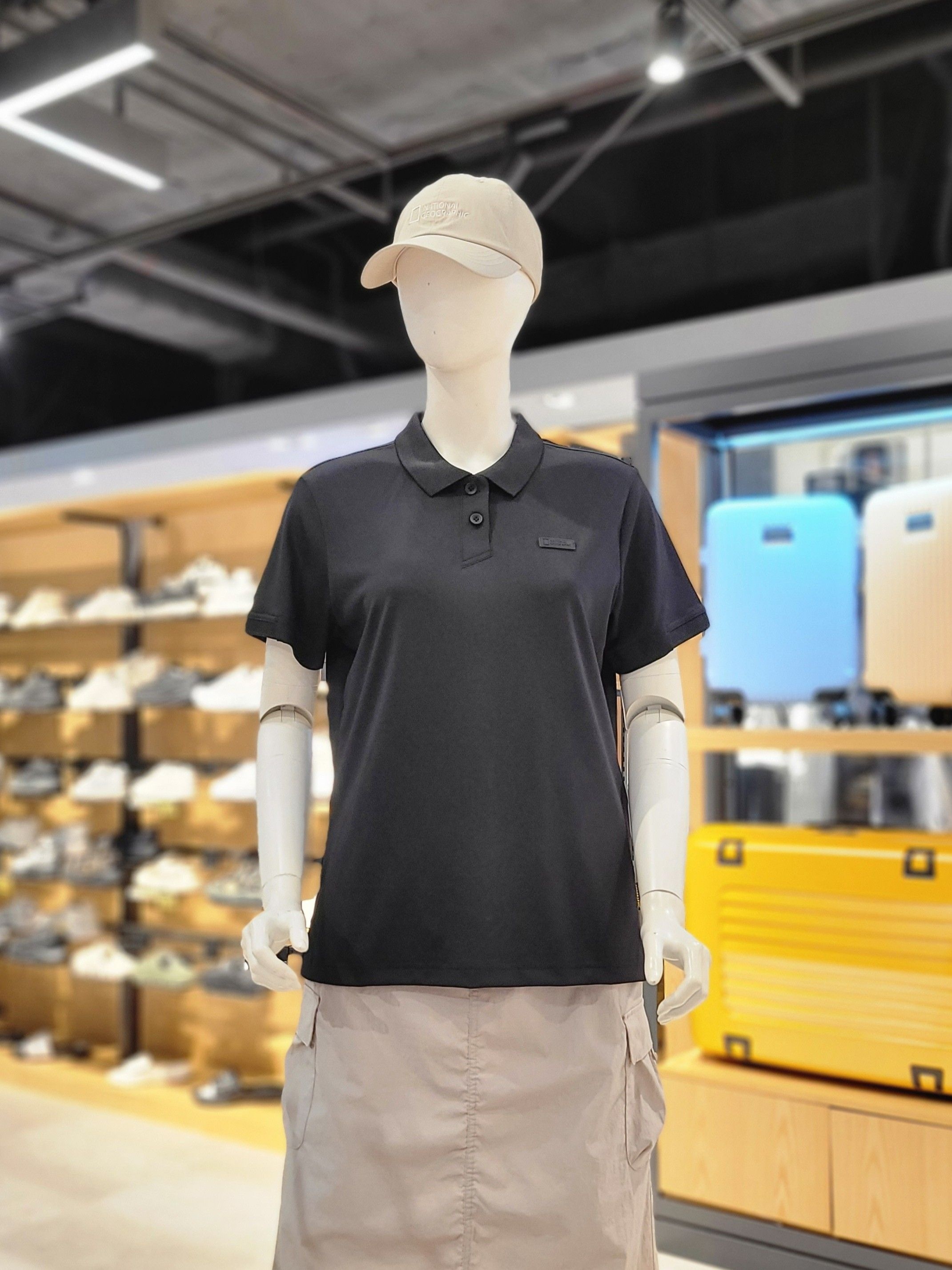 품절임박 내셔널지오그래픽 여성 웰라카 냉감 베이직핏 피케 카라티 N252WPL210 CARBON BLACK 9371345
