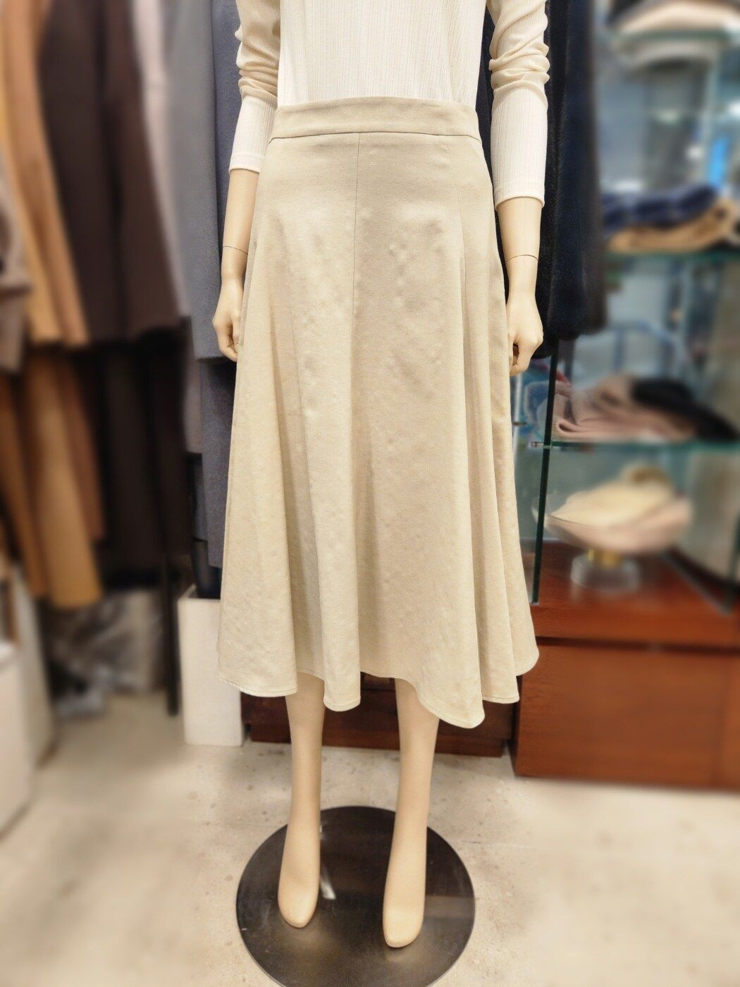 BCBG [BCBG][BCBG] 비씨비지 에일 스커트 B5A1S201
