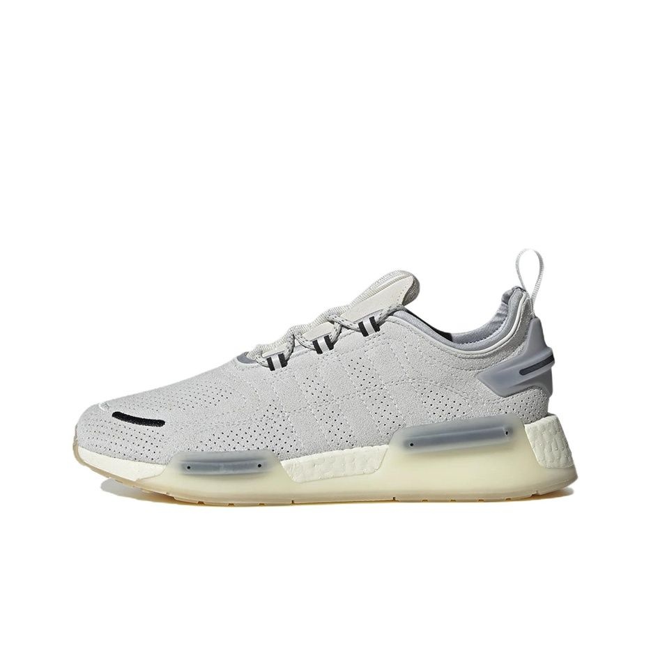 [해외] 아디다스 오리지널스 NMD_R1 GX2090 남성신발