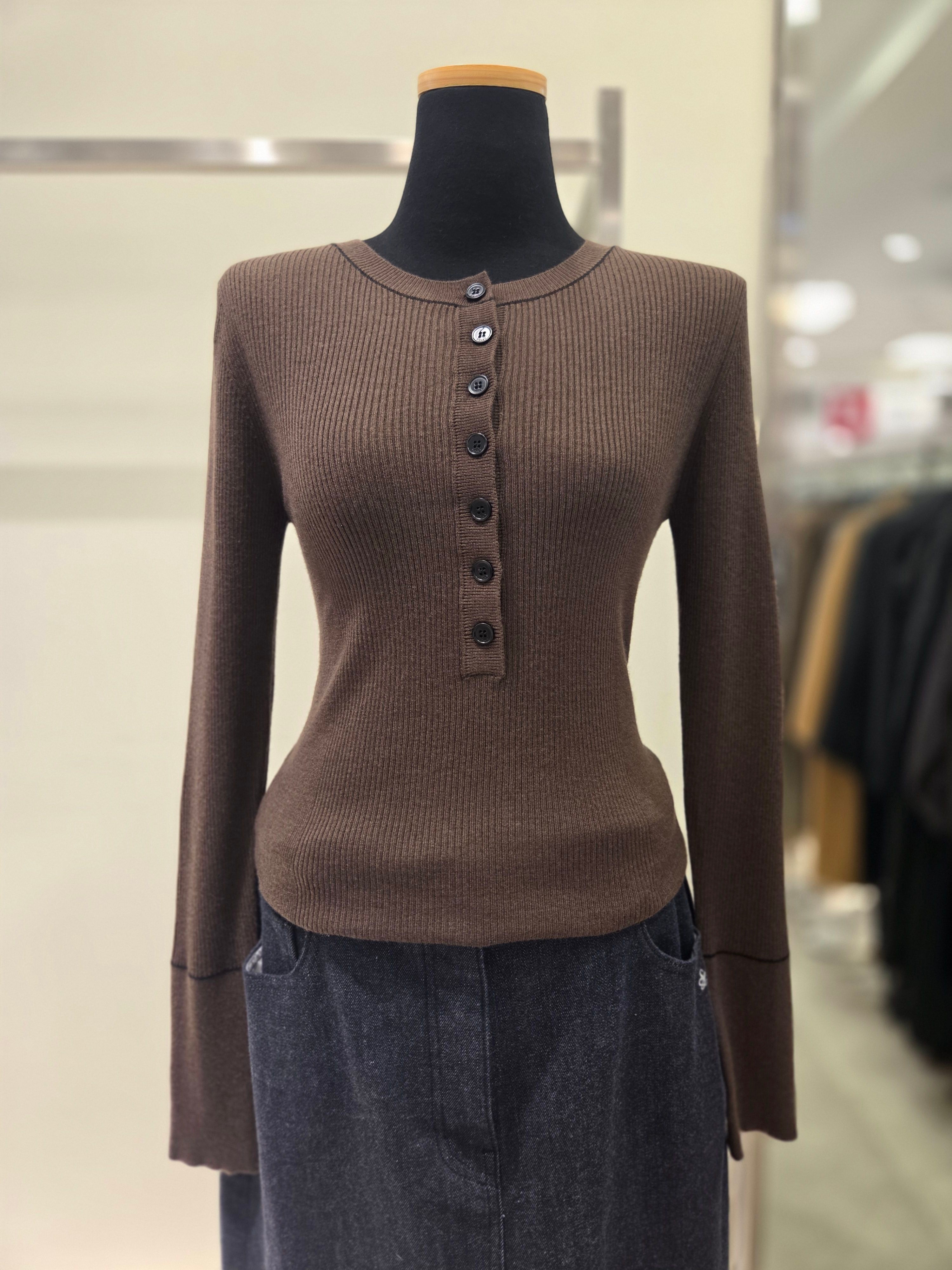 인기상품 SISLEY 시슬리 SAKP40461 헨리넥 골지 슬림 니트 9383093