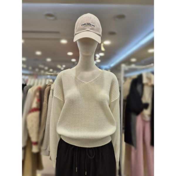 [패션플러스][부루앤쥬디]부루앤쥬디 세이브존03 부루앤쥬디 하찌 오버 브이 니트 AGBBRCPO028AA (30415524)