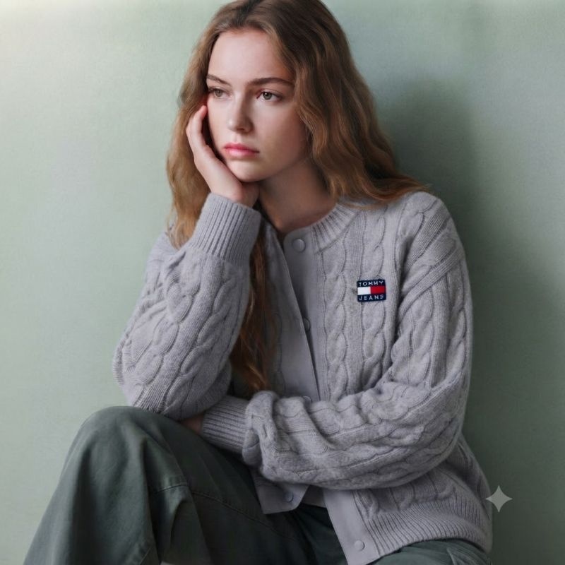 타미진스 여성 배지 케이블 가디건 T32G7KCD01TWT2