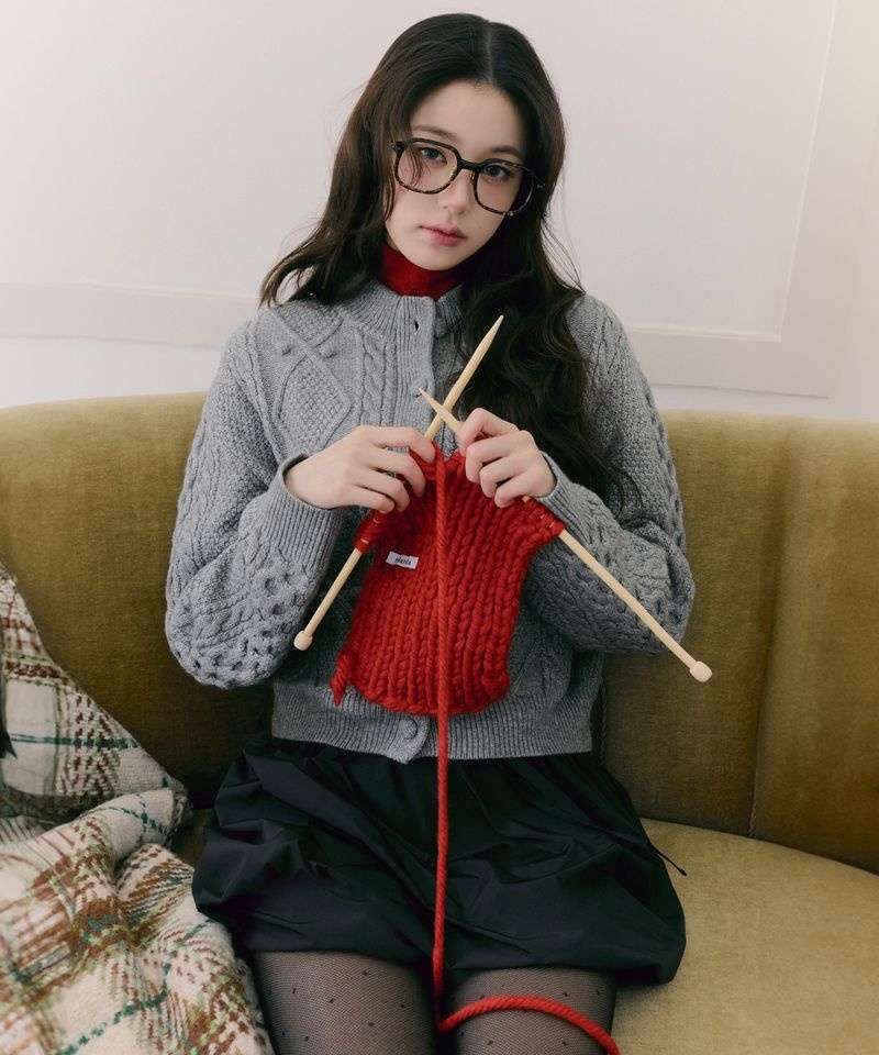 [백화점상품] 로라로라 [장원영 Pick]WOOL BUTTON CABLE CARDIGAN GRAY 5007370729
