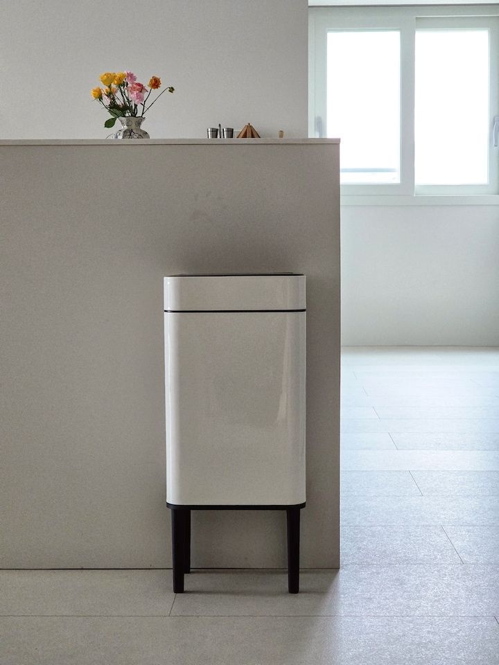 235291 자동살균 화이트/스텐430 센서휴지통 20L/30L