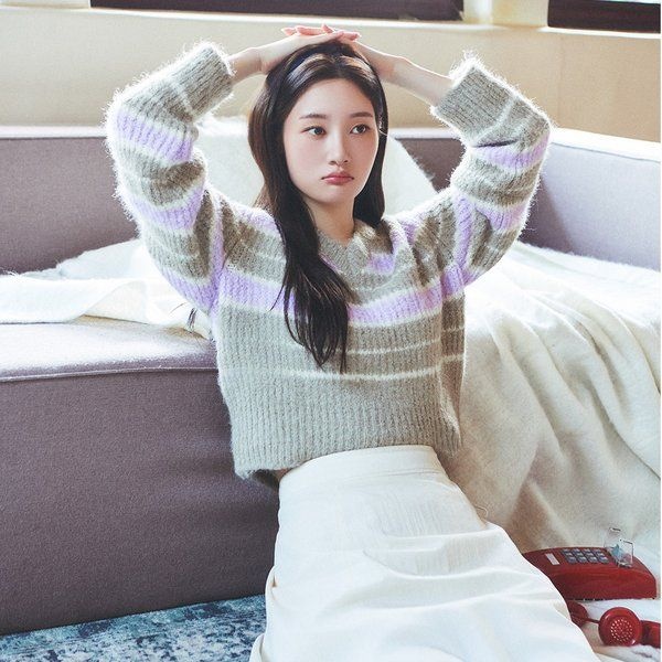 온앤온 온앤온 정채연 헤어리 스트라이프 풀오버 NEK4WPB34 V5W8X3Y1 D7E2F9G4