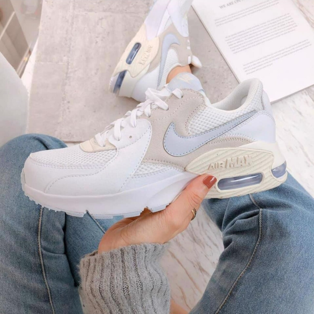 yeezy boost 700 cyan blue