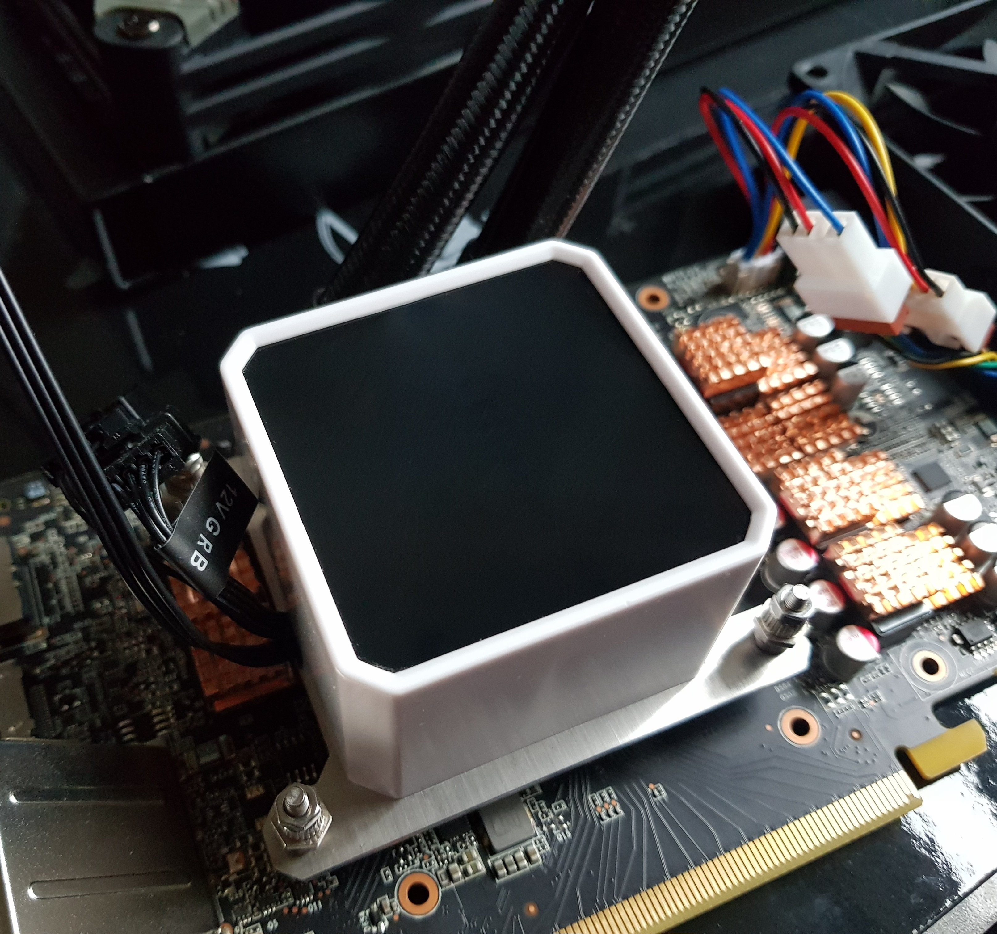 [해외] NVIDIA RTX2070/SUPER 그래픽카드 개조 튜닝 일체형 수냉식 쿨러 냉풍 입체형 쿨