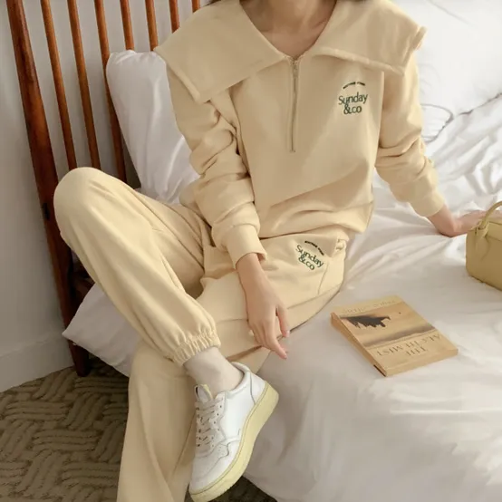 선데이 자수 세일러넥 맨투맨 조거팬츠 세트 st2442